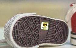 SZUPERHŐS MINI címkék 22x22 mm (42 db)